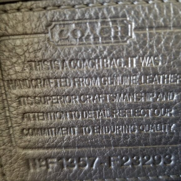 Authentic Coach Large Metallic Pebbled Leather Hobo Handbag & Crossbody - Picture 4 of 16